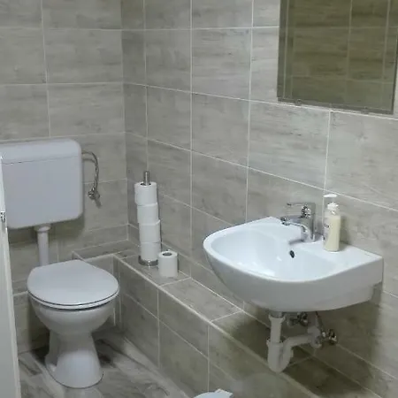 Baross Apartman Kaposvár Exterior foto