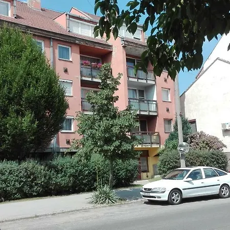 Baross Apartman Kaposvár Exterior foto